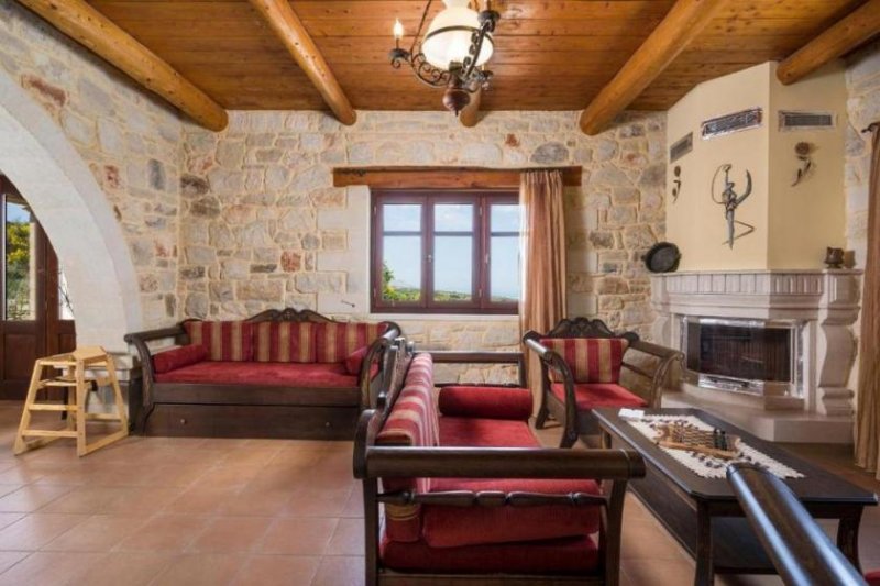Platanos bei Kissamos Kreta, Platanos: Zwei private Steinvillen mit Gästeappartements in der Nähe des Strandes von Falasarna zu verkaufen Haus